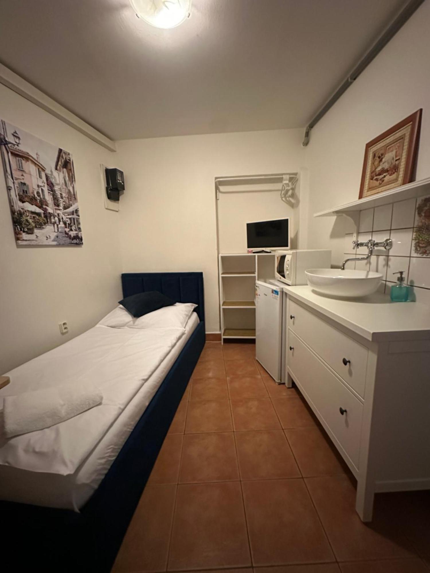 P4D Room Ческе-Будеёвице Экстерьер фото